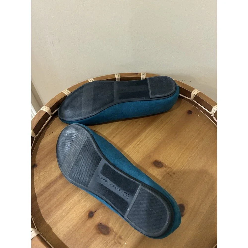 LC Lauren Conrad Ballet Flats size 8M Emerald Green Suede with Leaf Tassels